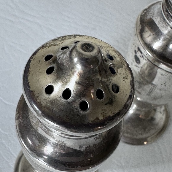 Antique Weidlich Sterling Silver Salt & Pepper Shakers Eagle W c.1900 w/ Case - Picture 4 of 11